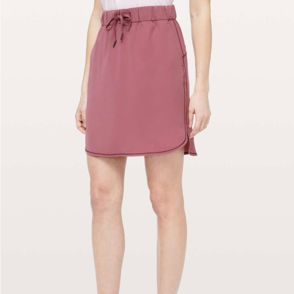 Lululemon On the Fly Skirt